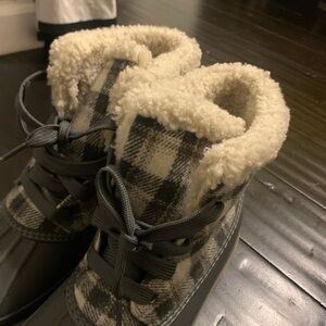 Gray and Cream Lace-Up Winter Boots with Sherpa Lining